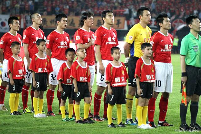 广州恒大连胜被终止，球队主帅寻求应对之策